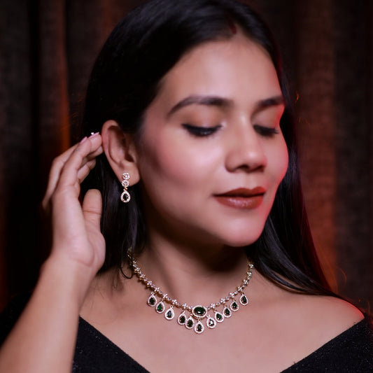 Emerald Elara Necklace Set