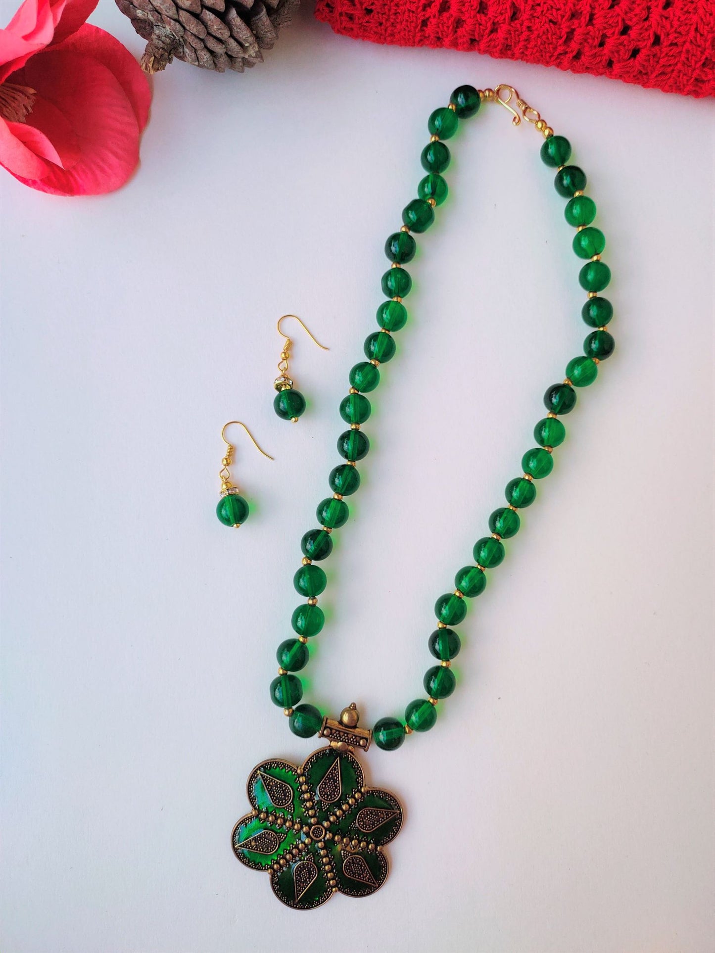 Godden Green Traditional Necklace set