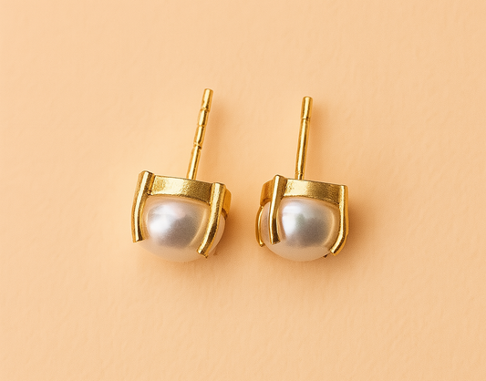 Claw pearl Earrings