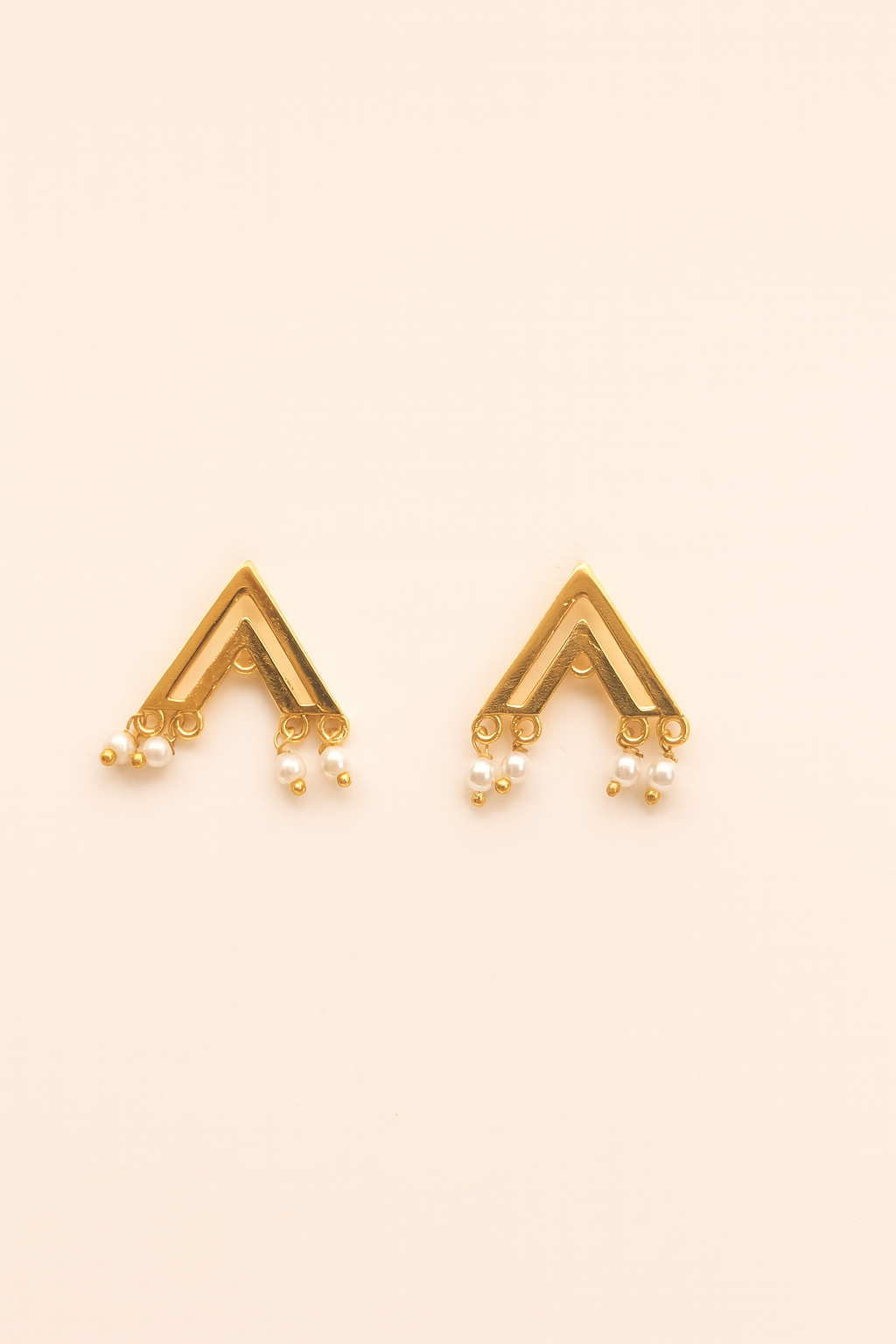 Double V stick loreal studs