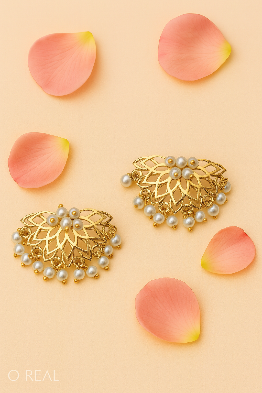 Saanjh Glow Earrings