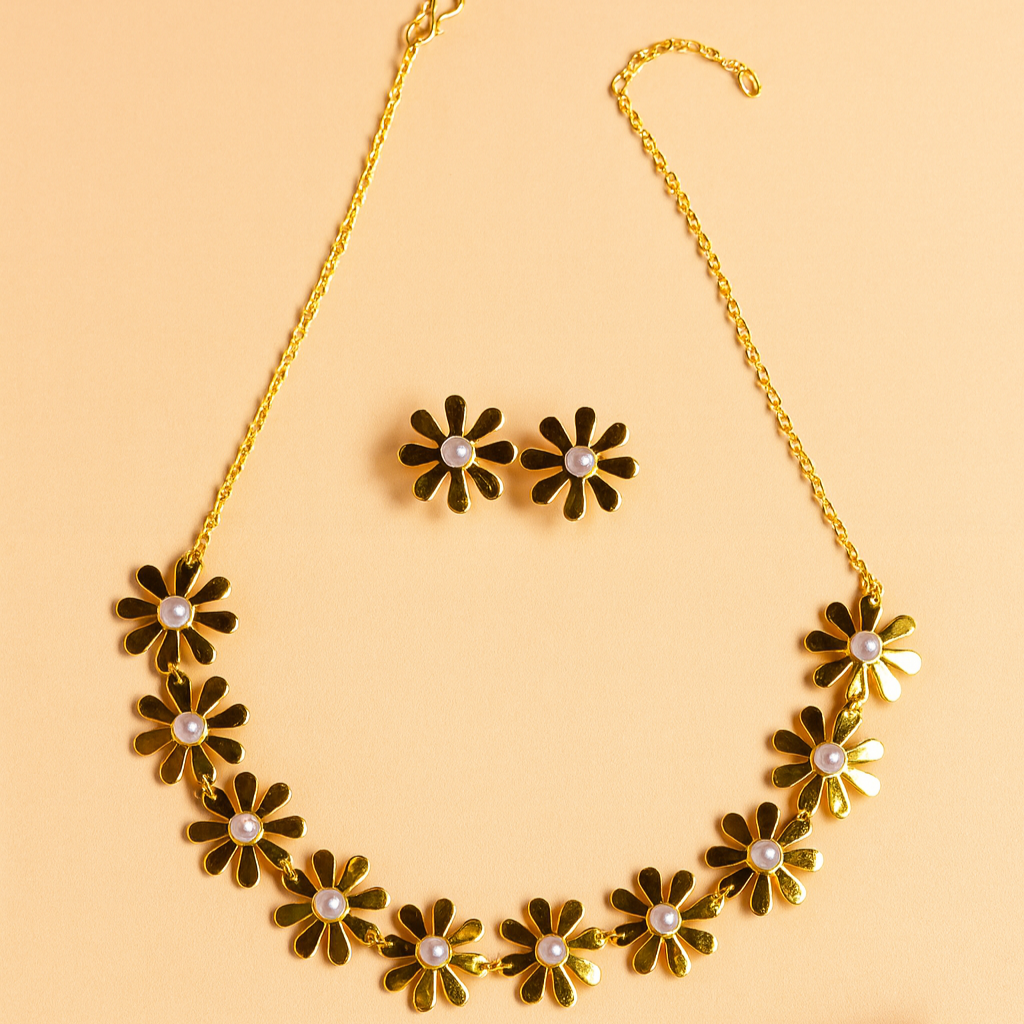 Blossom Pearl Chic Necklace