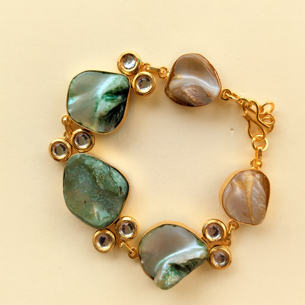 Lustrous Pearl Glow Bracelet