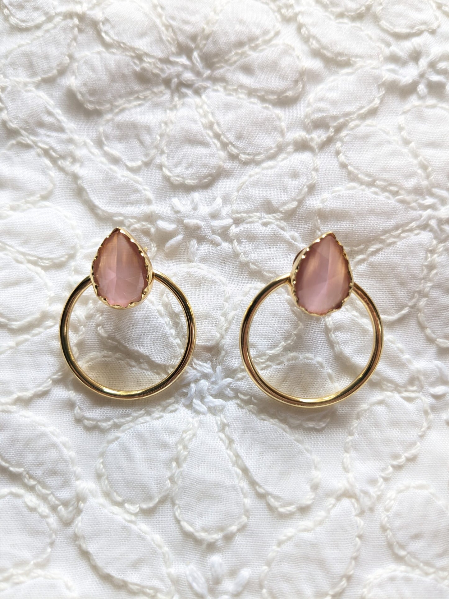 Water drop stone stud with ring frame
