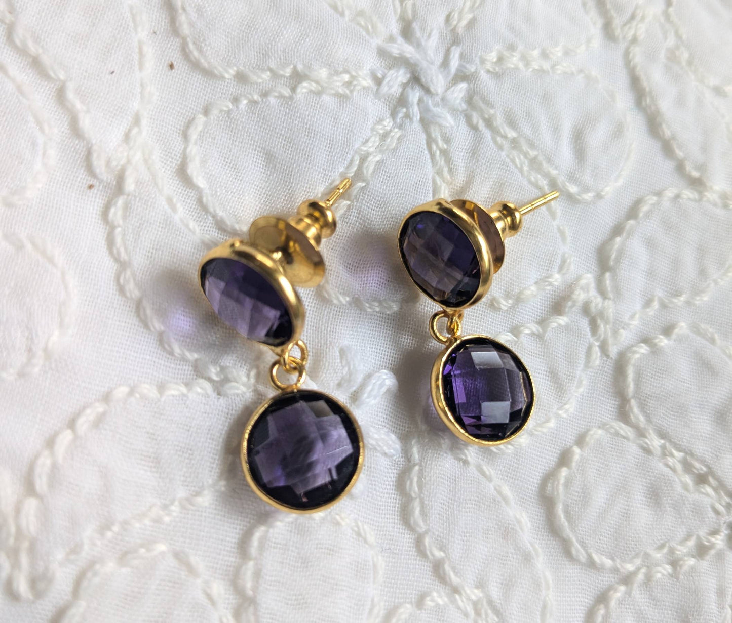 Dual cut stone studs