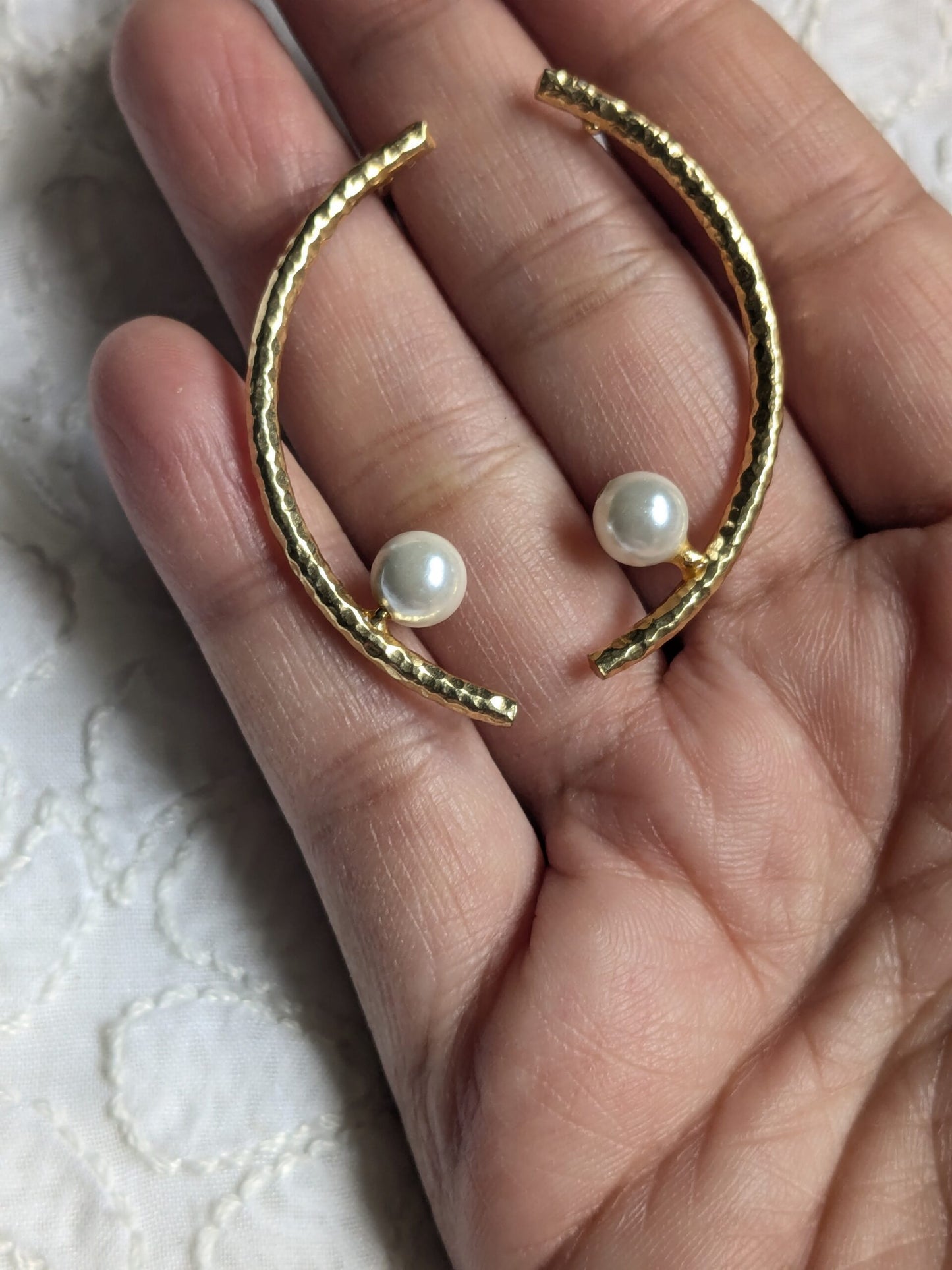 Half circle with pearl studs