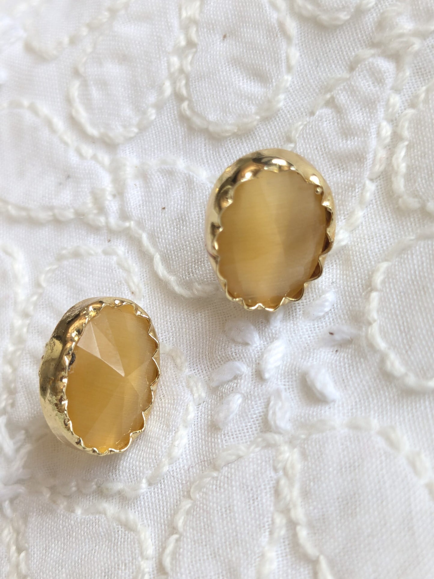 Oval Stone Stud