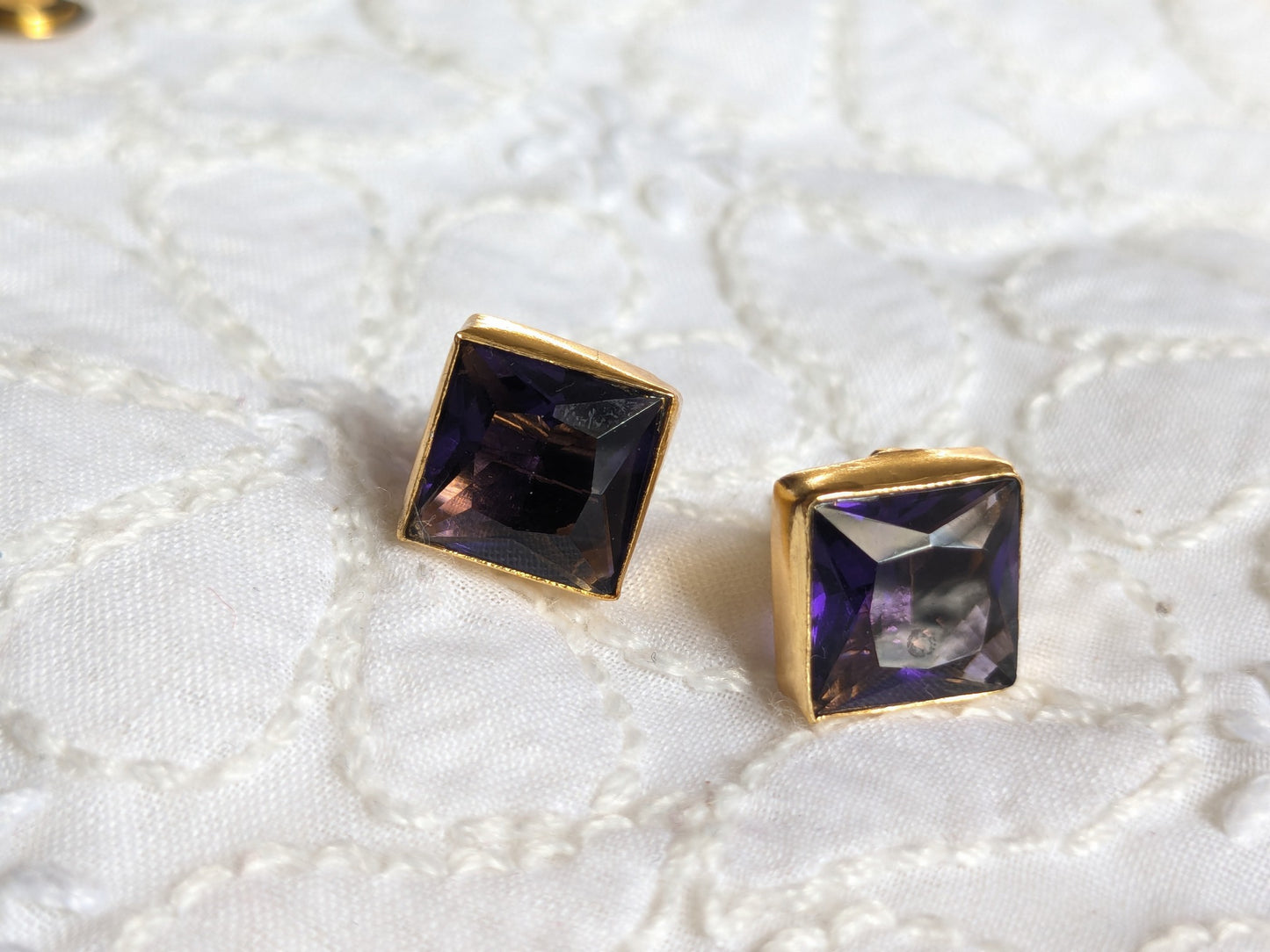 Square stone studs