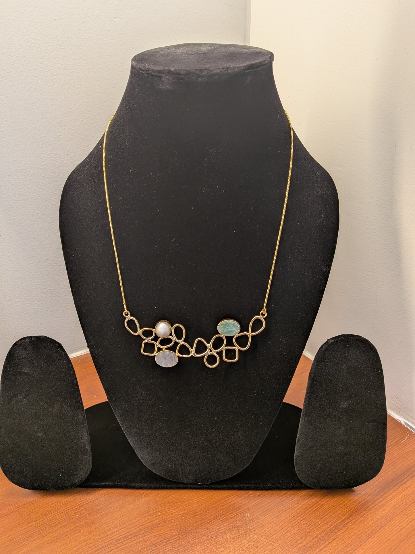 Ocean Embrace Hasli Necklace