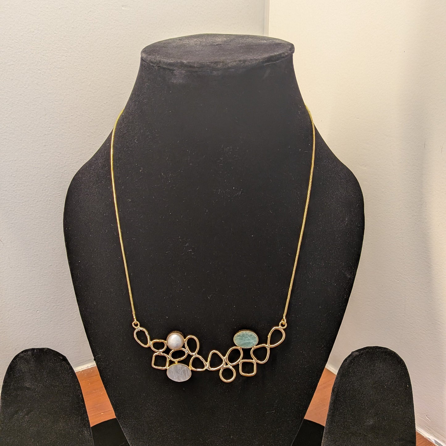 Ocean Embrace Hasli Necklace