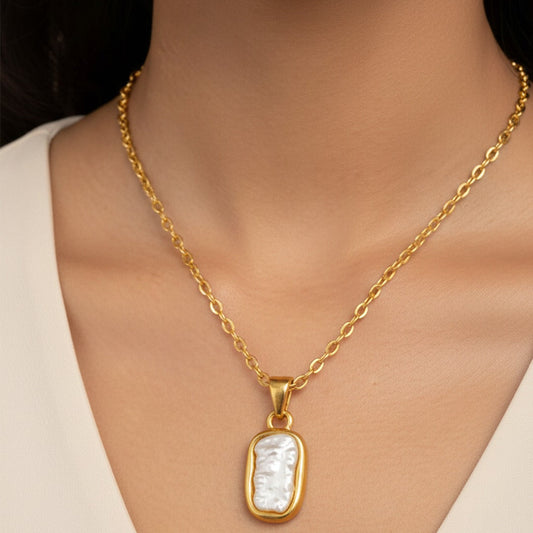Baroque Glow Chain