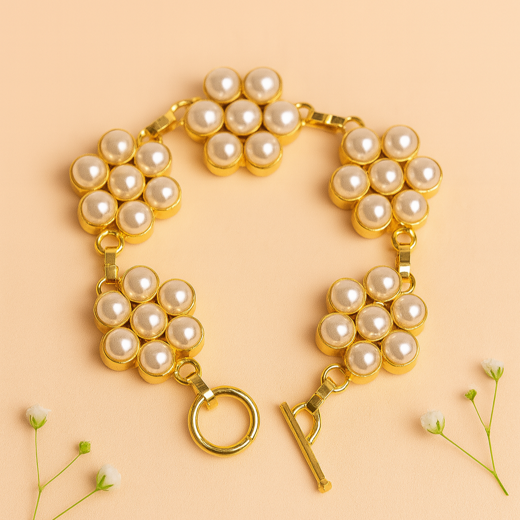 Pearl Flowy Bracelet