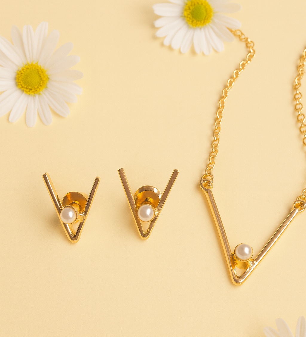 V Luxe Pearl Pendant