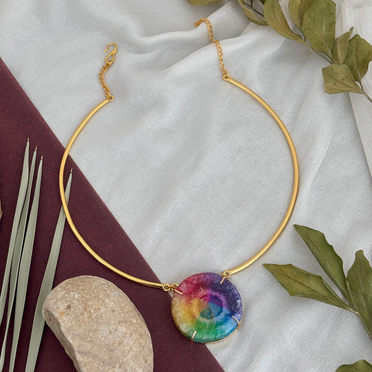 Agate chain with studs