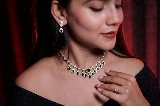 Emerald Elara Necklace Set