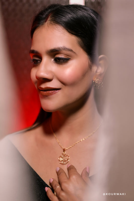 Golden Rose Bloom Chain Necklace