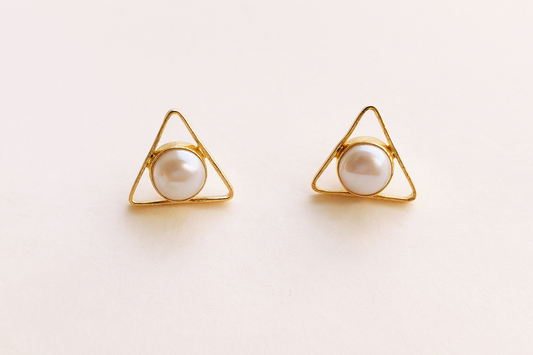 Pearl trio earring studs