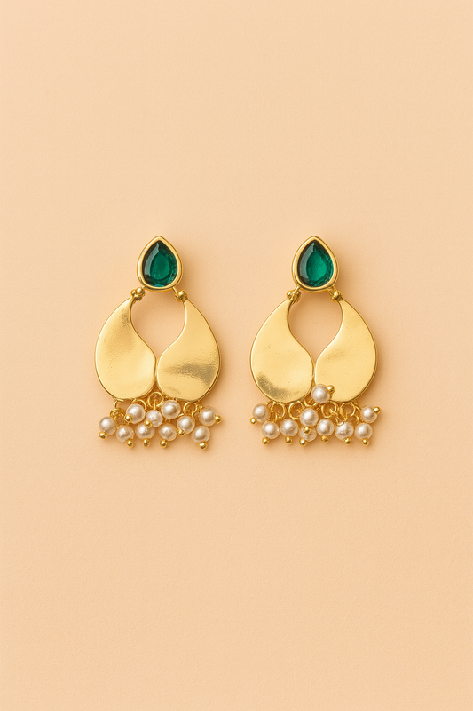 Paisley earrings with pearl Drops