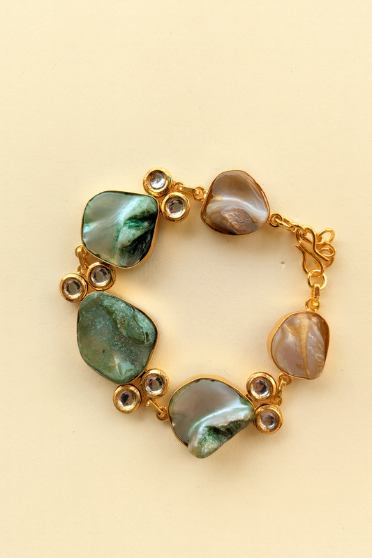 Lustrous Pearl Glow Bracelet