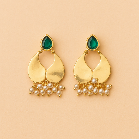 Paisley earrings with pearl Drops