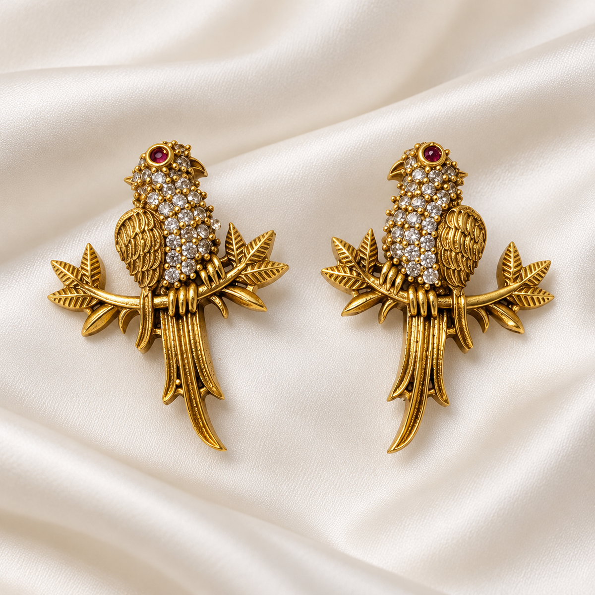 The Royal Parrot Necklace Set