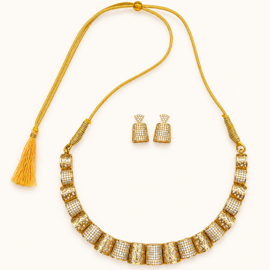Aurelia Shine Necklace Set