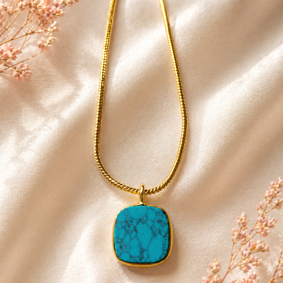 Minimal Square Pendant Chain