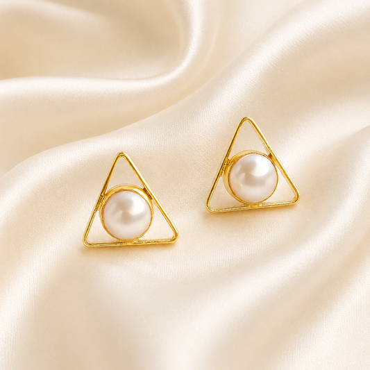 Pearl trio earring studs