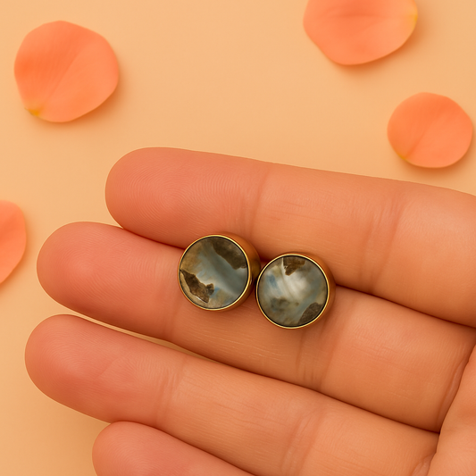 Avlon studs – “Gen Z”
