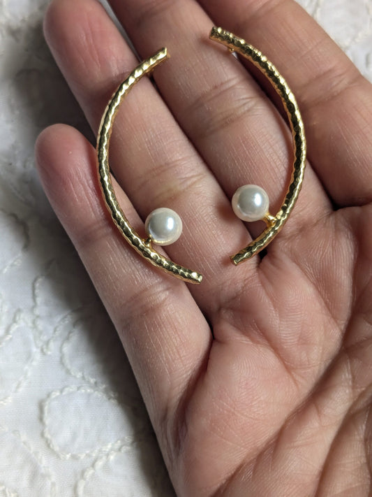 Half circle with pearl studs