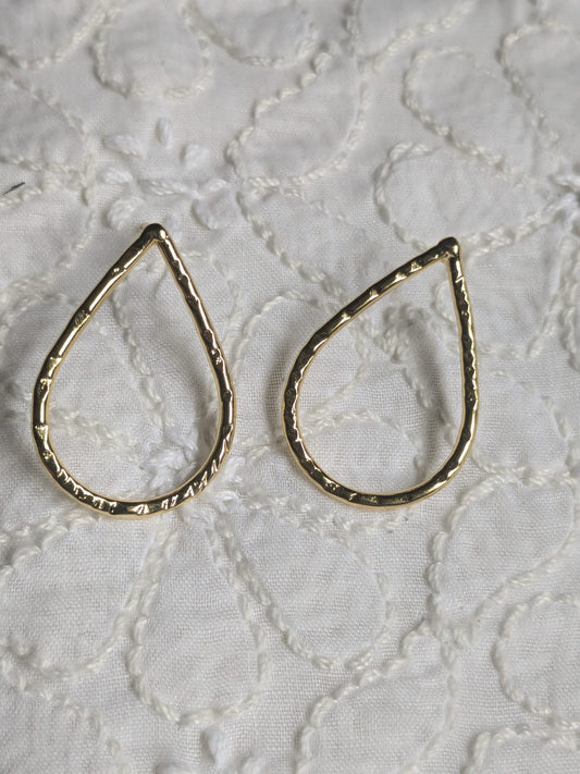 Wired frame waterdrop studs