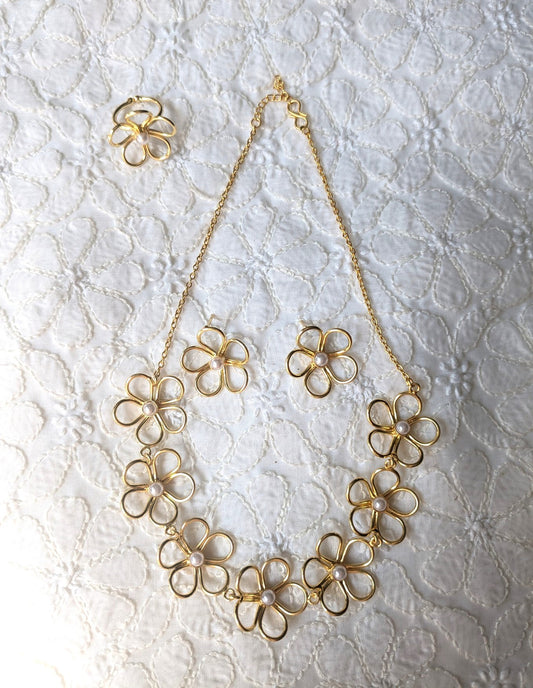 Pearl Flower Necklace Set with Ring