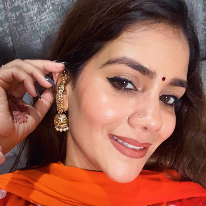 Rajsi Noor Jhumka with Kaanjhadi