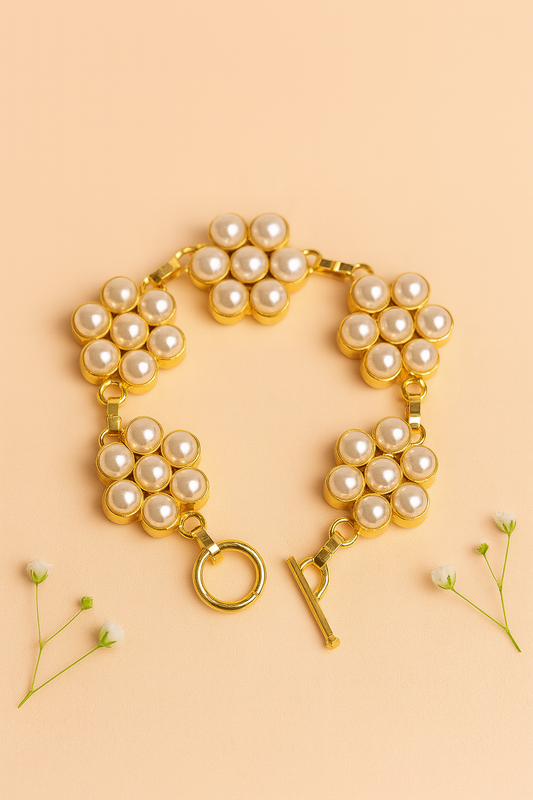 Pearl Flowy Bracelet