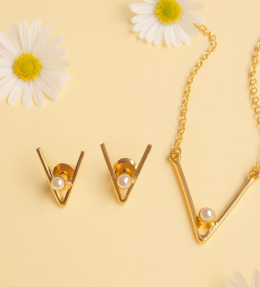 V Luxe Pearl Pendant