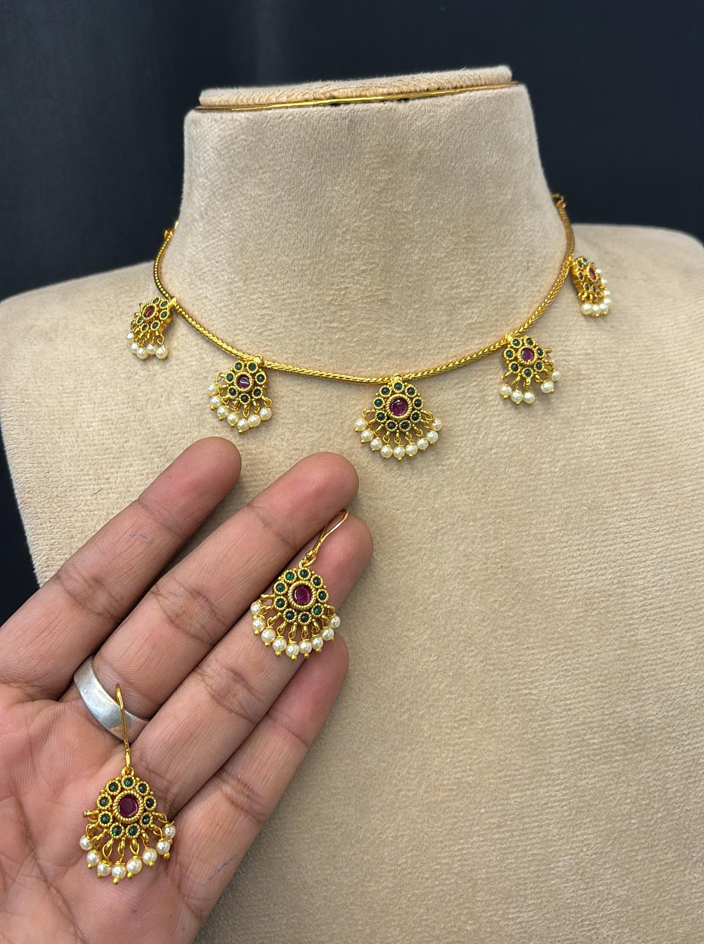 Swarna Pushpa Pearl Set